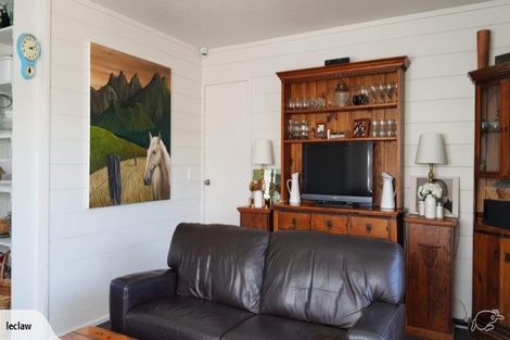 Photo of property in 92 Ranfurly Street, Waitara, 4320