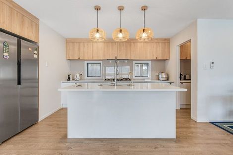 Photo of property in 23a Wylie Avenue, Sunnynook, Auckland, 0620