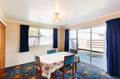 Photo of property in 11 Cecil Place, Cloverlea, Palmerston North, 4412