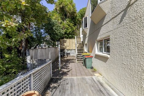 Photo of property in 6a Leatham Avenue, Strandon, New Plymouth, 4312