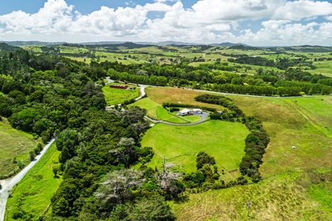 Photo of property in 6 Te Pahi River Drive, Paparoa, Maungaturoto, 0583
