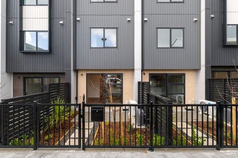 Photo of property in 7/25 Jabuka Street, Glen Eden, Auckland, 0602