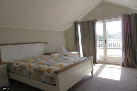 Photo of property in 16a Clifton Road, Hauraki, Auckland, 0622