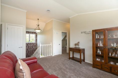 Photo of property in 7-9 Veale Road, Frankleigh Park, New Plymouth, 4310