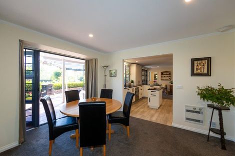 Photo of property in 38 Kensington Drive, Taradale, Napier, 4112