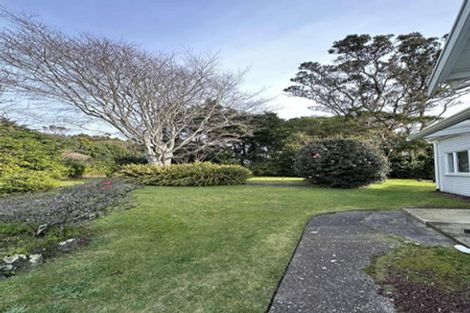 Photo of property in 306 South Road, Omata, New Plymouth, 4374