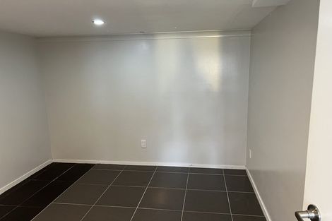 Photo of property in 41 Thornlow Street, Glendene, Auckland, 0602