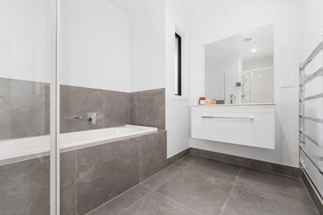 Photo of property in 59 Atlantic Drive, Fitzherbert, Palmerston North, 4410