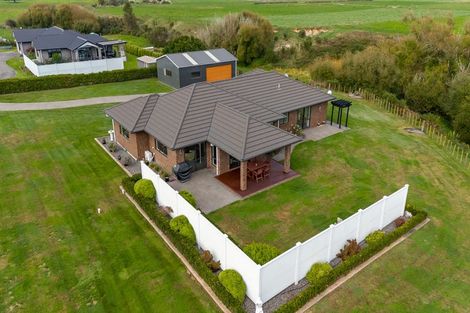 Photo of property in 2121 Kakaramea Road, Ngahinapouri, Hamilton, 3290