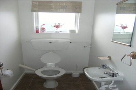 Photo of property in 2/39 Waimairi Road, Upper Riccarton, Christchurch, 8041