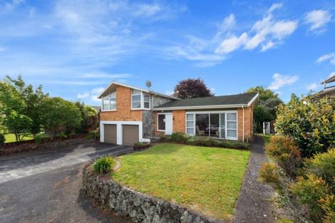 Photo of property in 10 Kensington Place, Fairfield, Hamilton, 3214