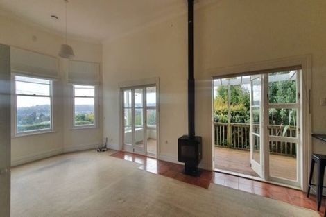 Photo of property in 7 Hipango Terrace, Durie Hill, Whanganui, 4500