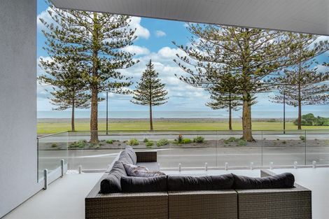 Photo of property in 607 Marine Parade, Napier South, Napier, 4110