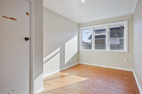 Photo of property in 6 Netley Place, Aranui, Christchurch, 8061