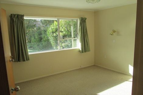 Photo of property in 3 Rika Place, Kawaha Point, Rotorua, 3010