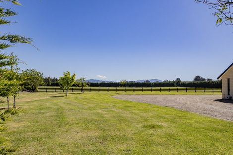 Photo of property in 53 Swamp Road, Loburn, Rangiora, 7472