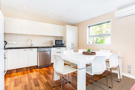 Photo of property in 8c Broadbent Street, Riccarton, Christchurch, 8041