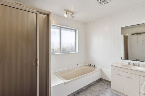 Photo of property in 28 Kapiti Road, Paraparaumu, 5032