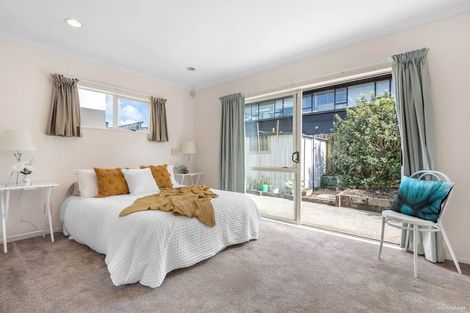 Photo of property in 5/16 Vinograd Drive, Te Atatu Peninsula, Auckland, 0610