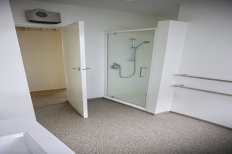 Photo of property in 83 Holly Road, St Albans, Christchurch, 8014