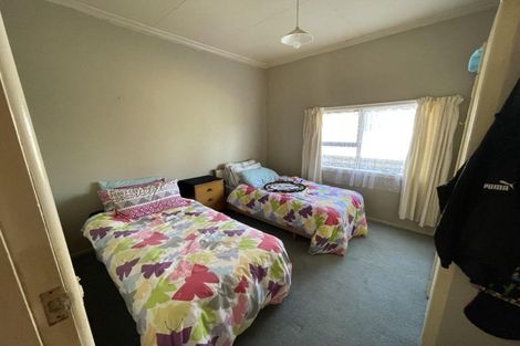 Photo of property in 28 Seafront Road, Castlecliff, Whanganui, 4501