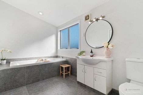 Photo of property in 7 Macmillan Street, Katikati, 3129