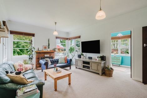 Photo of property in 37 Storey Avenue, Forest Lake, Hamilton, 3200