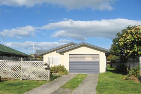 Photo of property in 34 Webb Place, Papamoa Beach, Papamoa, 3118