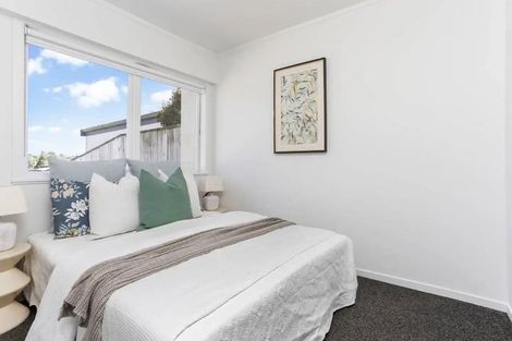 Photo of property in 2/8 Paul Place, Pakuranga, Auckland, 2010