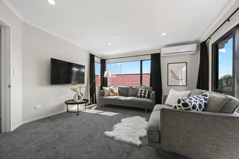 Photo of property in 7 Westview Place, Western Heights, Hamilton, 3200