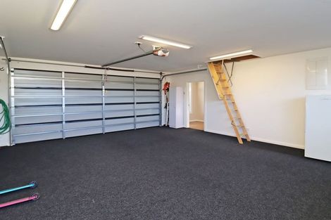 Photo of property in 2 Mcmullan Place, Oamaru North, Oamaru, 9400