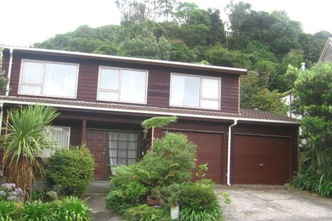 Photo of property in 37 Amapur Drive, Khandallah, Wellington, 6035