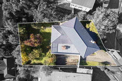 Photo of property in 3 Grenfell Drive, Karori, Wellington, 6012