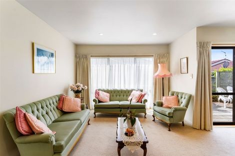 Photo of property in 34b Nile Road, Milford, Auckland, 0620