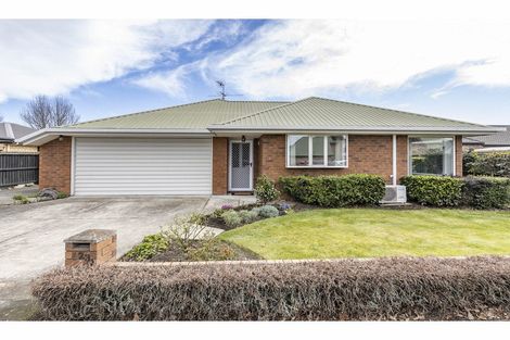 Photo of property in 1/123a Withells Road, Avonhead, Christchurch, 8042