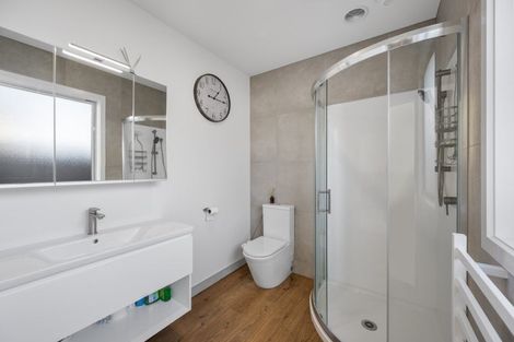 Photo of property in 17 Rangataiki Place, Te Awa, Napier, 4110