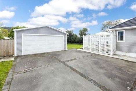Photo of property in 7 Oak Street, Ebdentown, Upper Hutt, 5018