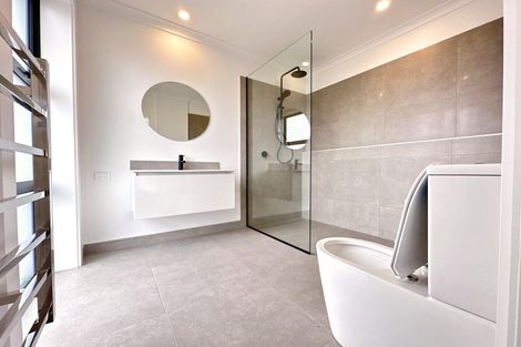 Photo of property in 10 Corsica Court, Fitzherbert, Palmerston North, 4410