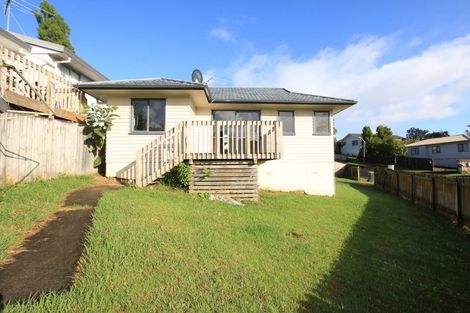 Photo of property in 17 Maywood Crescent, Glen Eden, Auckland, 0602