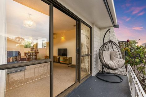 Photo of property in 1/40b Chipping Lane, Redwood, Christchurch, 8051
