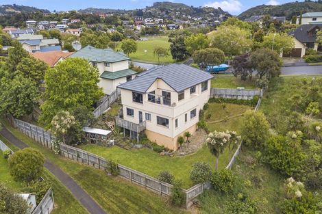 Photo of property in 41 Samwell Drive, Whitby, Porirua, 5024
