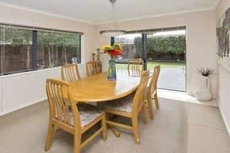 Photo of property in 10 Shankill Place, East Tamaki, Auckland, 2013