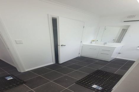 Photo of property in Silver Birch Court, 1/567u High Street, Boulcott, Lower Hutt, 5010