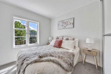 Photo of property in 1/11 Glenfern Road, Mellons Bay, Auckland, 2014