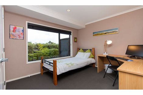 Photo of property in 4 Calderwood Close, Waiuku, 2123