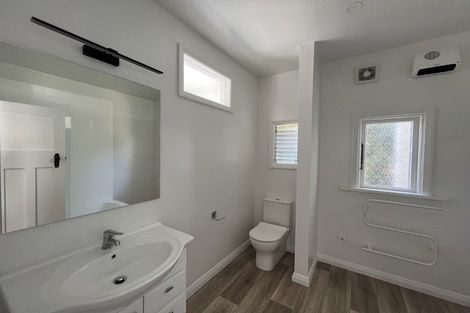 Photo of property in 123 Forfar Street, Clyde Hill, Dunedin, 9011