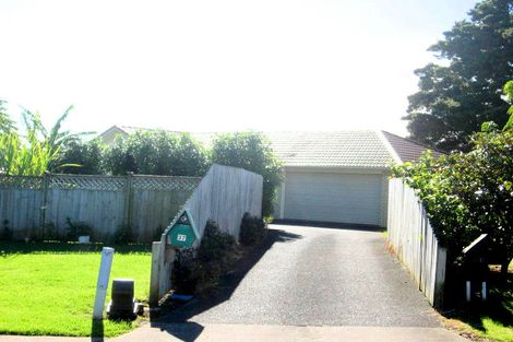 Photo of property in 37 Montilla Place, Manurewa, Auckland, 2102