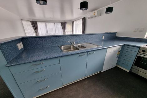 Photo of property in 6 Hospital Road, Newtown, Wellington, 6021