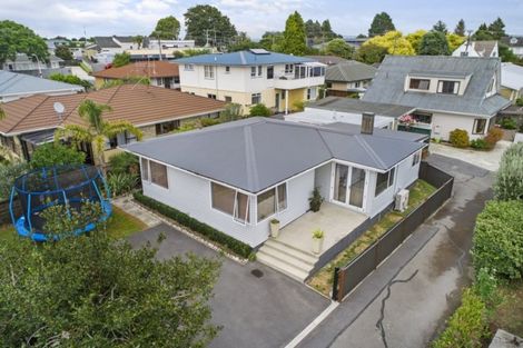 Photo of property in 8 Parkvale Road, Otumoetai, Tauranga, 3110