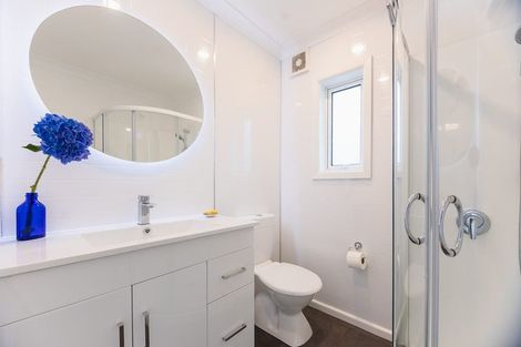 Photo of property in 16 Allen Road, Raumati Beach, Paraparaumu, 5032